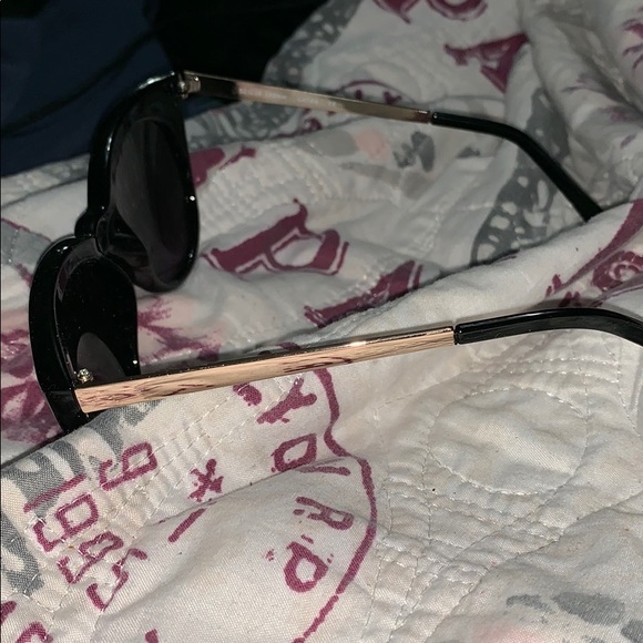 Sunglasses - Picture 2 of 3